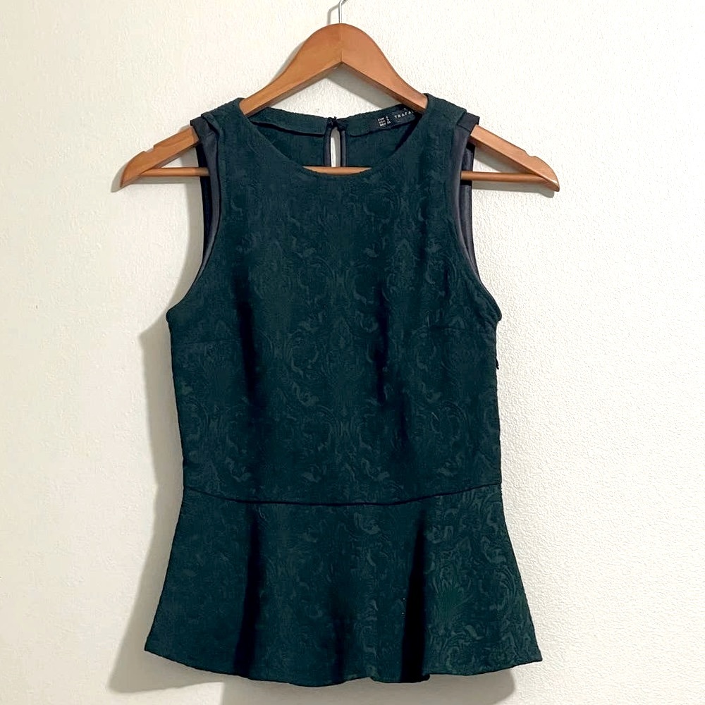 TRAFALUC by ZARA - Peplum Emerald Top - S
